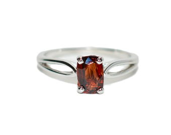 Natural Red Spinel Ring 14K White Gold 1.23ct Solitaire Ring Gemstone Engagement Ring Vintage Jewellery Estate Jewellery January Birthstone