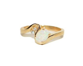 Natural Ethiopian Opal & Diamond Ring 14K Solid Gold Precious Ring Statement Ring Vintage Ring Cocktail Ring October Birthstone Ring Fine