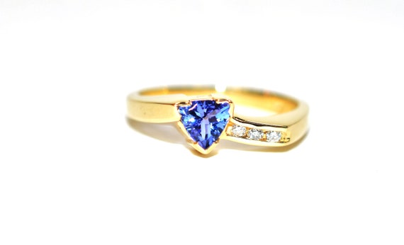 Natural Tanzanite & Diamond Ring 14K Solid Gold .… - image 1