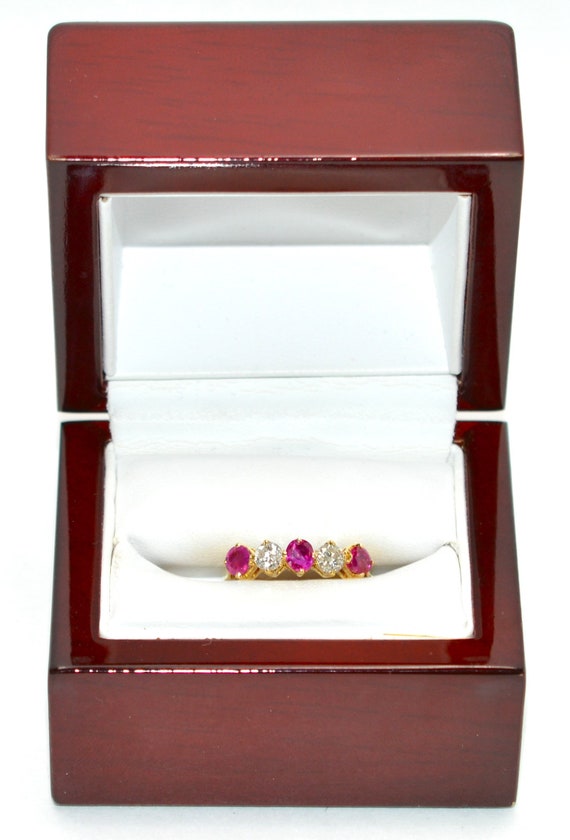 18K Gold Ruby and Diamond Ring: Vintage Cluster B… - image 10
