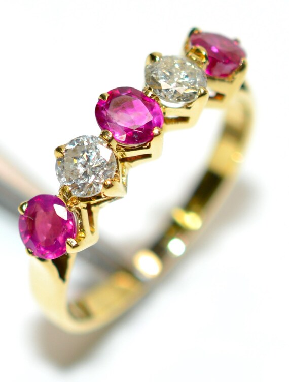 18K Gold Ruby and Diamond Ring: Vintage Cluster B… - image 4
