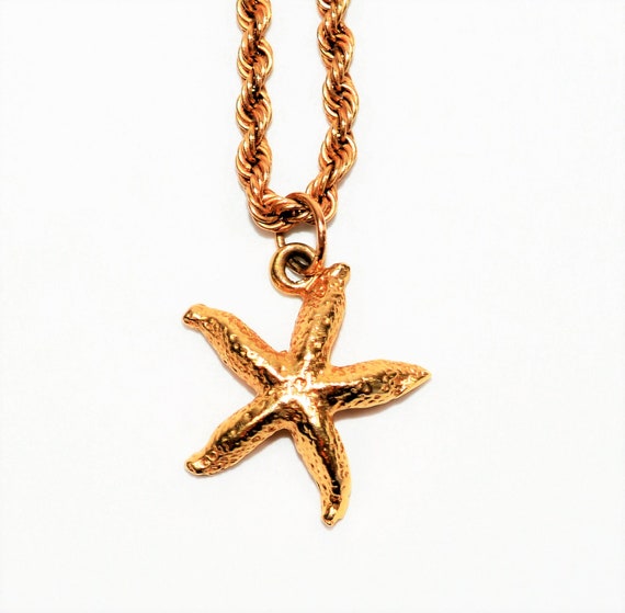 14K Solid Gold Starfish Pendant Necklace - Estate Jewelry View 2