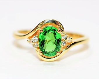 Natural Tsavorite Garnet & Diamond Ring 14K Solid Gold 1.03tcw Gemstone Ring Green Ring Garnet Ring January Birthstone Ring Estate Jewelry