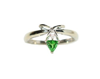 Natural Tsavorite Garnet & Diamond Ring 14K White Gold .27tcw Trillion Ring Green Ring Gemstone Ring Garnet Ring Tsavorite Ring Estate Ring