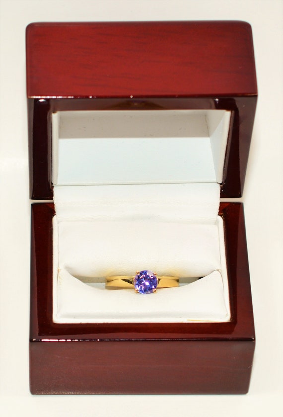 Natural Tanzanite Ring 14K Solid Gold .91ct Solit… - image 10