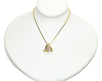 Necklaces & Pendants 