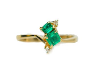 Natural Colombian Emerald & Diamond Ring 18K Solid Gold .35tcw Vintage Ring Fine Ring Estate Ring Gemstone Ring Birthstone Ring Womens Ring