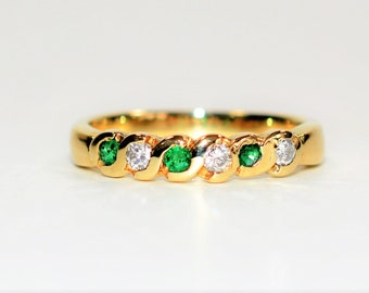 Natural Colombian Emerald & Diamond Band 14K Solid Gold .21tcw Wedding Ring Stackable Ring Band Ring Women’s Ring May Birthstone Ring Estate