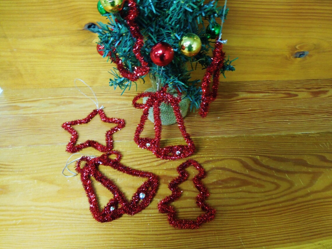 VINTAGE Set of 6 Red Tinsel Wrapped Wire Ornaments Etsy