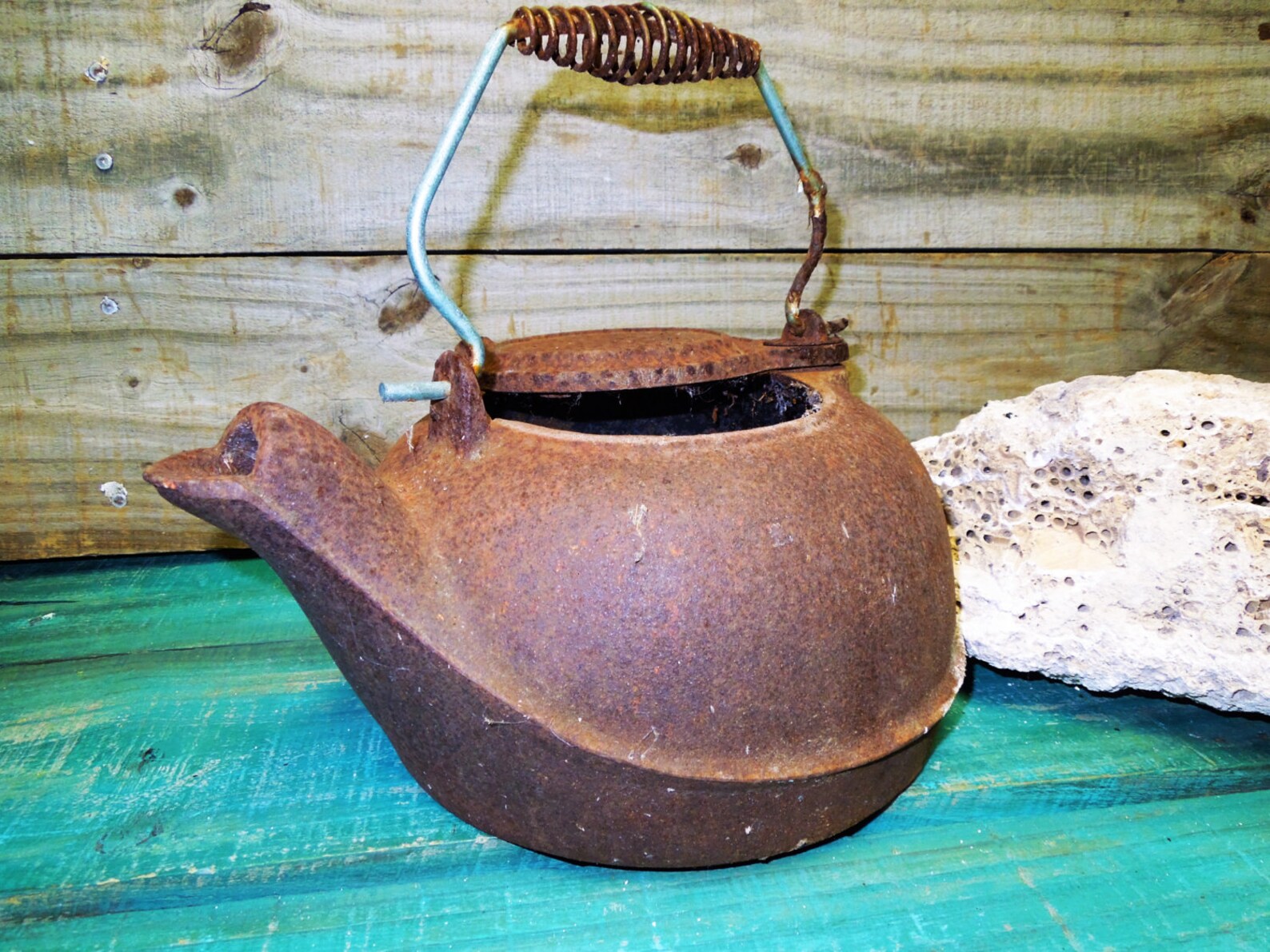 VINTAGE Cast Iron Tea Kettle / Rusty and Dusty Tea Kettle / Etsy