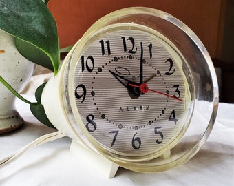 Ingraham "Princess" Midcentury Modern Electric Alarm Clock 1950s