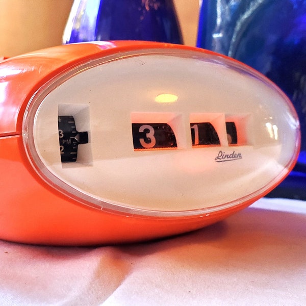 Linden "Cuckoo Clock" Orange cyclometer flip clock 1970s