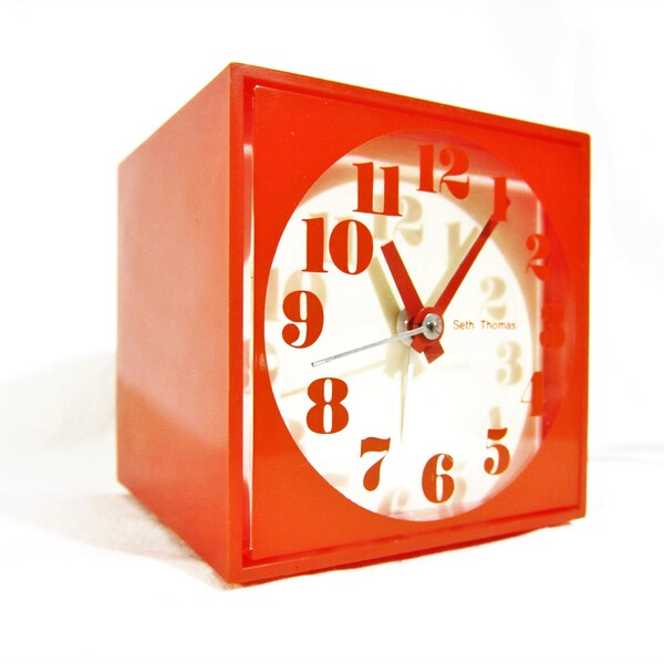 Seth Thomas Red Cube "Mini Light" Lighted Electric Alarm Clock 1970s
