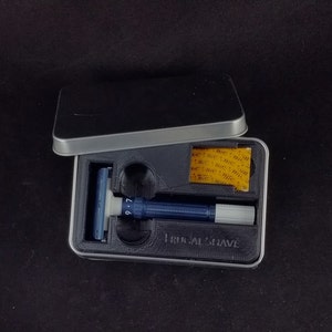Travel Razor Tins - Large Size for Gillette TTO, 2 piece, Long handle 3 piece, Injector, and SE razors. Razor sets like the 6S and ATT