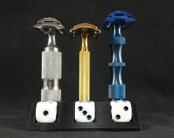 Dice Tracker Razor Stand