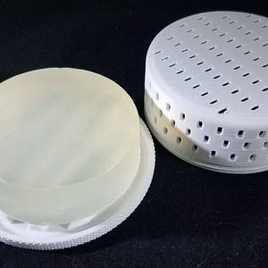 Soap Dryer for pre-shave soaps and shampoo bars