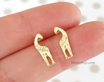 Giraffe Earrings - Giraffe Jewelry - Animal Jewelry - Animal Jewelry - Giraffes in Love - Silver Gold - Dainty - Studs Earrings - Gift Ideas