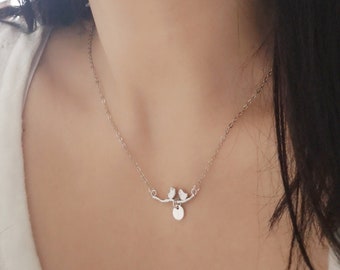 Family Initial Necklace Grandma Gift Mother Necklace Personalized Gift Mother Jewelry New Mom Gift Initial Disc Necklace Bird Necklace BBF