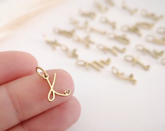 Mini-Buchstaben-Anhänger-Charm, 14 Karat Gold, Anfangsbuchstabe und Herz-Charm, Buchstaben-Halskette, Gold-Buchstaben-Anfangs-Charm aus Edelstahl