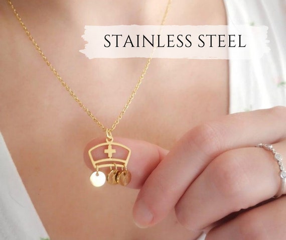 Personalized Nurse Necklace Initiale Necklace Nurse Graduation Gift Nurse Jewelry Nurse Gift Medecine Jewelry Gift for Her Sister Gift BBF