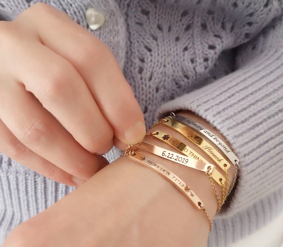 Bracelet Barre Personnalisé pour Femme Bracelet Prénom Cadeau pour Maman  Bijoux Minimalistes H40 -  France