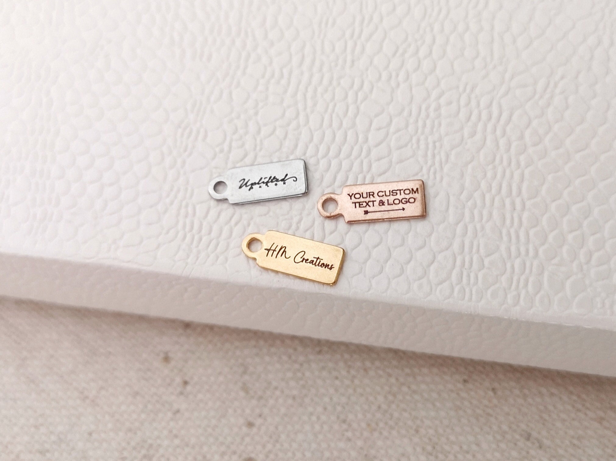 1/5/10/25/50/100/250/500PCS Logo Personalized Tag Custom Charms Bracelet Tag Disc Bracelet Stainless Steel Jewelry Supplies 4x10mm