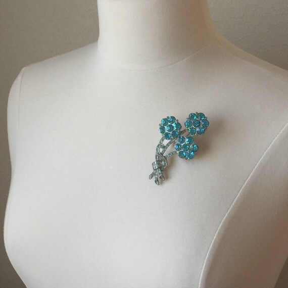 Rhinestone Brooch Enchanting 1920s-1930s Paste Flo