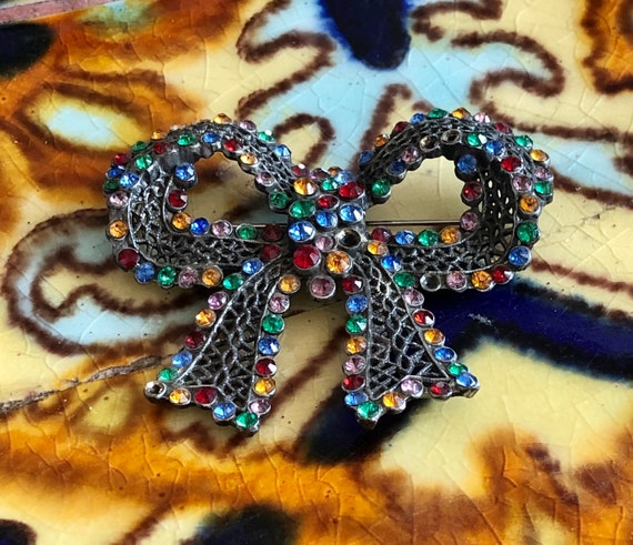 Bow Brooch Mid 20th Century Paste Rhinestone Cost… - image 3