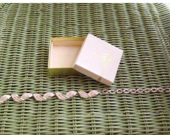 Coro Necklace 1940s Pink ‘Shabby Chic’ Choker with Box