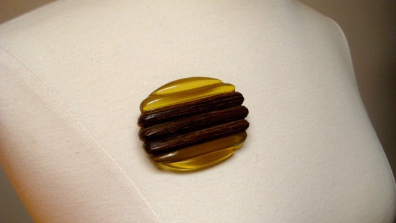 Bakelite Brooch Wood Apple Juice Large Deco style - image 2