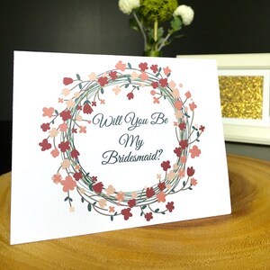 Va vous être Ma demoiselle d'honneur carte, carte de couronne de fleur, intérieur blanc, noir ou blanc enveloppe,