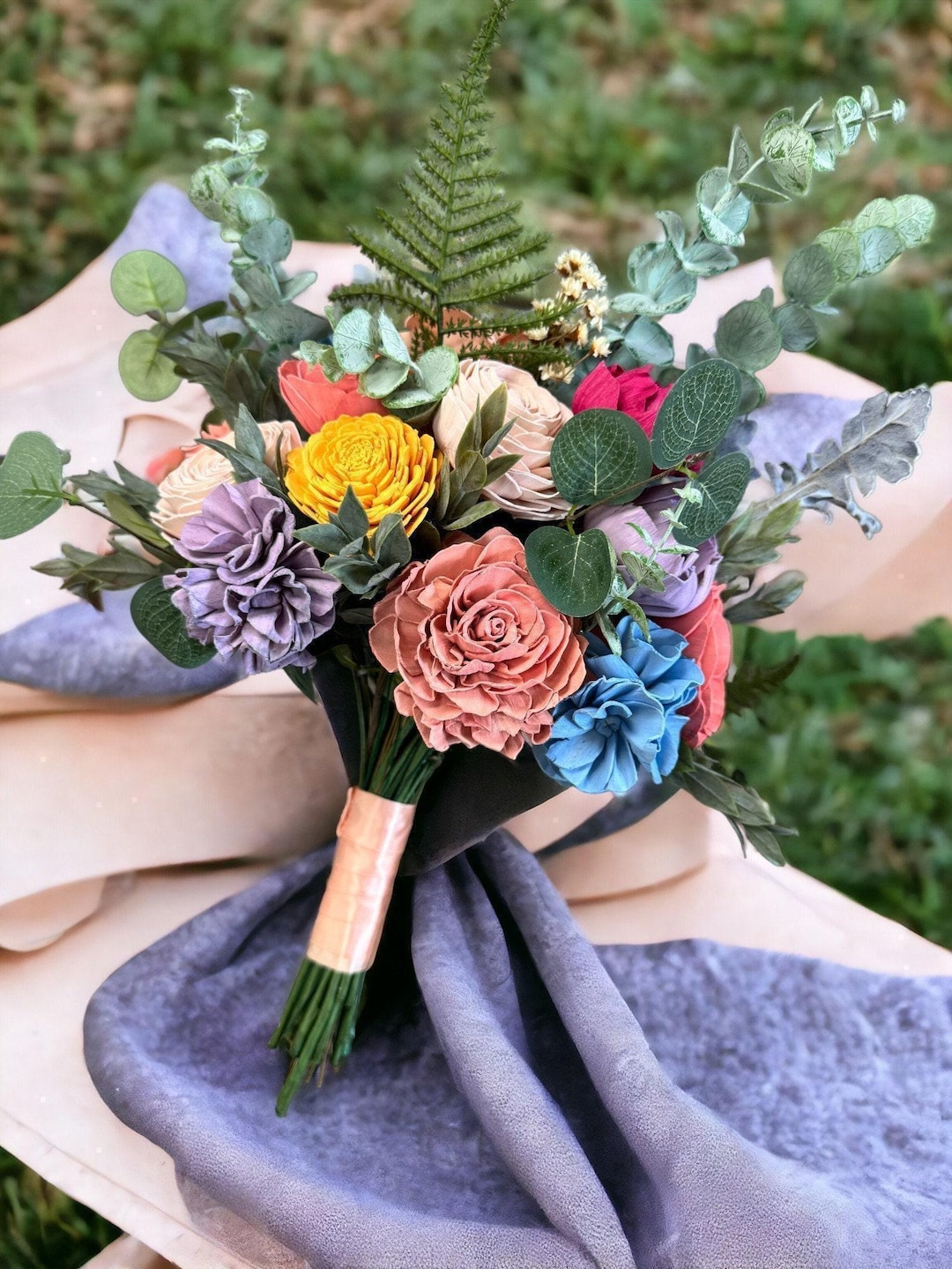 w.o.d.　F.L.O.W.E.R.S. Navy Wood Flower Bouquet, Sola Wood Flowers, Wooden Bridal Bouquet
