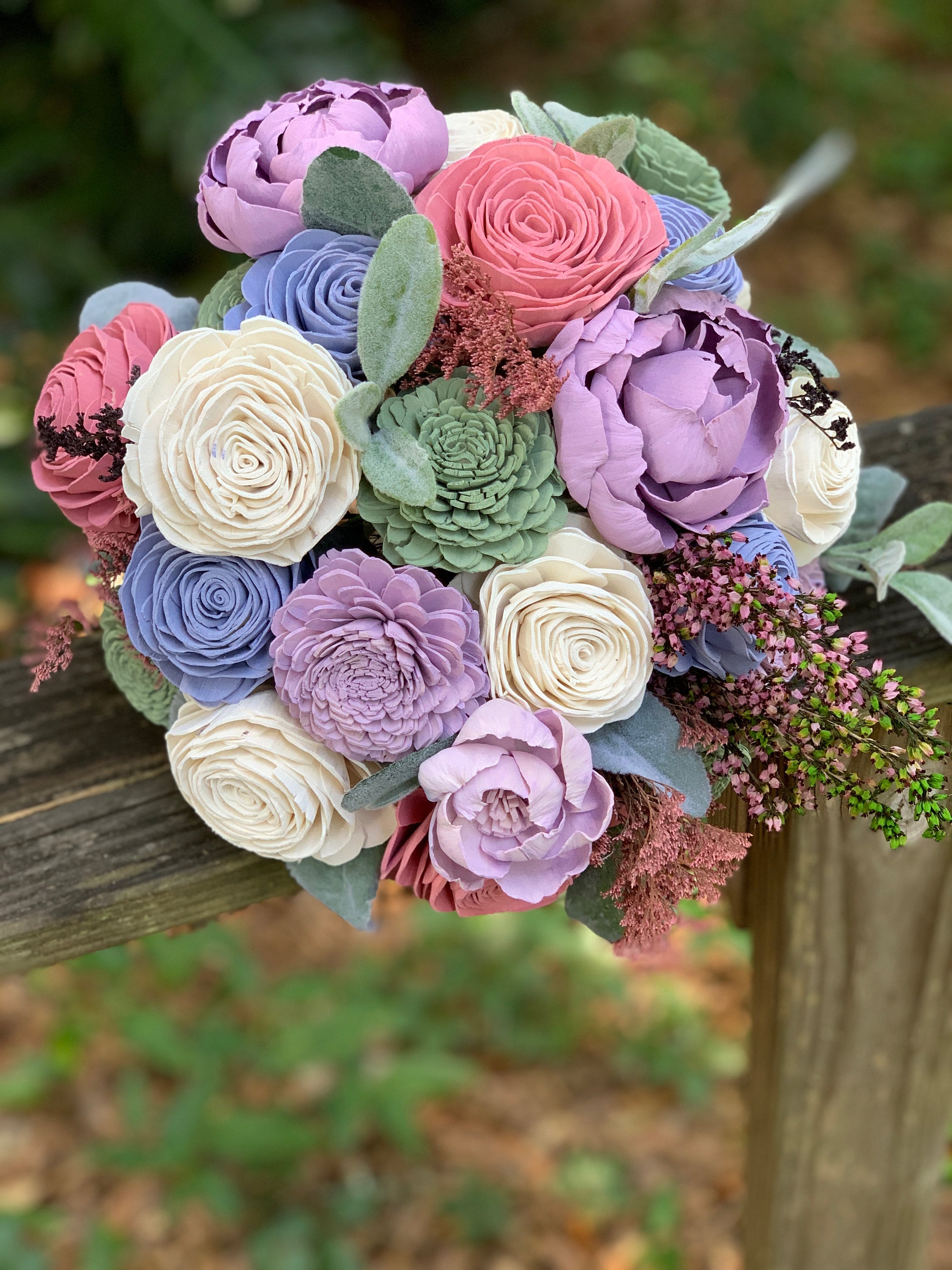 w.o.d.　F.L.O.W.E.R.S. Pastel Sola Wood Flower Bouquet: Pink, Purple & Blue Wedding