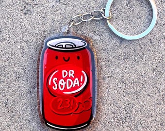 Llavero de Dr. Soda / Lindo llavero de acrílico / Llavero de lata de refresco / Lindo llavero de bebidas / Llavero de lata de refresco / Llavero de comida chatarra / Comida kawaii