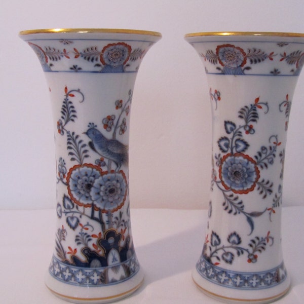 Meissener Vase (Paar) mit asiatischem Floral-Dekor (historisches Meissen) und Goldverzierung