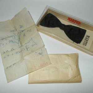 Vintage bow tie by Martus clip on bow tie dress tie in original box