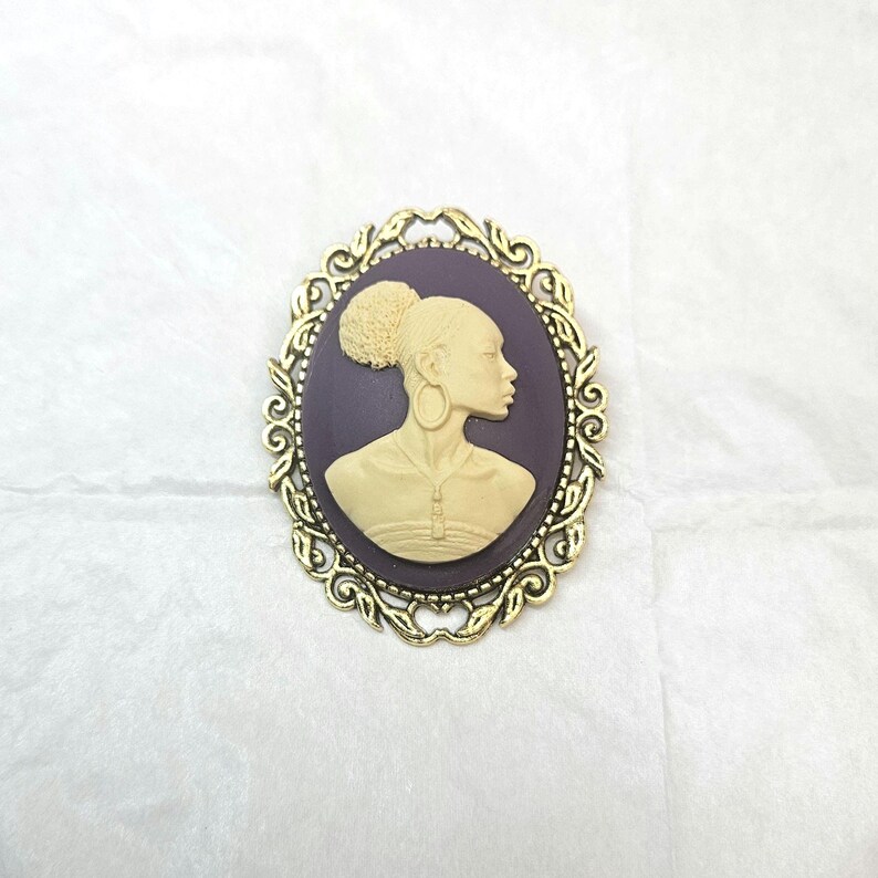 Black Woman; African Lady Brooch/ Cameo/ Pin Purple