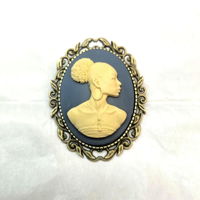 Black Woman; African Lady Brooch/ Cameo/ Pin Blue