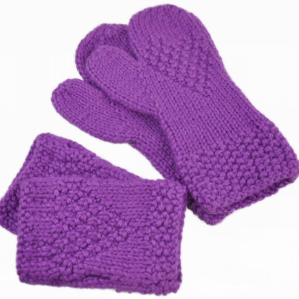 Woodford Mitts - knitting kit in Wensleydale wool