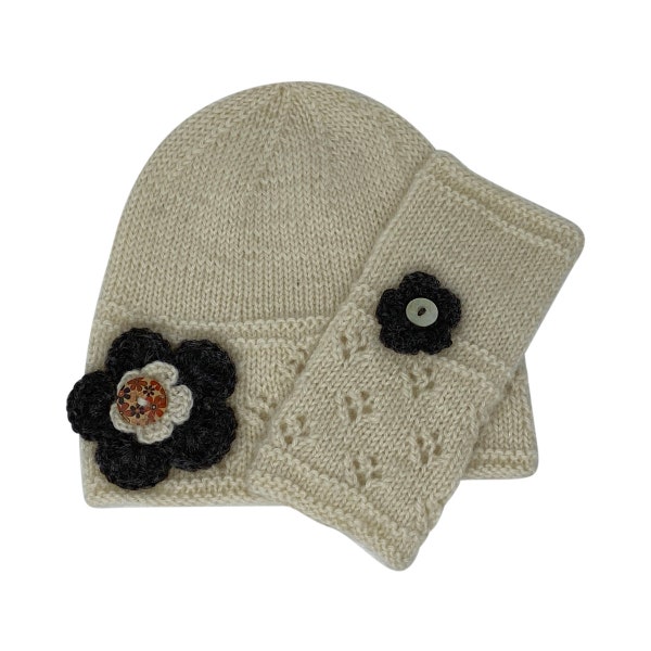 Cloche Hat and Wristwarmers - knitting kit in Wensleydale wool