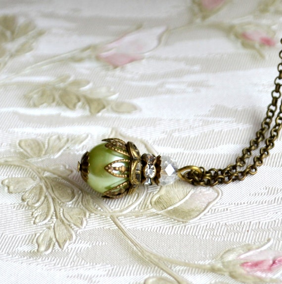 Rustic Green Necklace in Vintage Style Etsy
