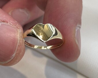 Genuine 9CT Yellow Gold Maidens' Ring -  Maidens' Plain Heart Signet Ring F-O Sizes - Gift Boxed Babies Ring