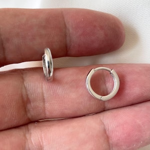 Genuine 9CT White Gold Earrings - HINGED EARRINGS - 1.3  Grams Gold Hoop Earrings - Gift Boxed Earring D9.5MM thick 1.9mm