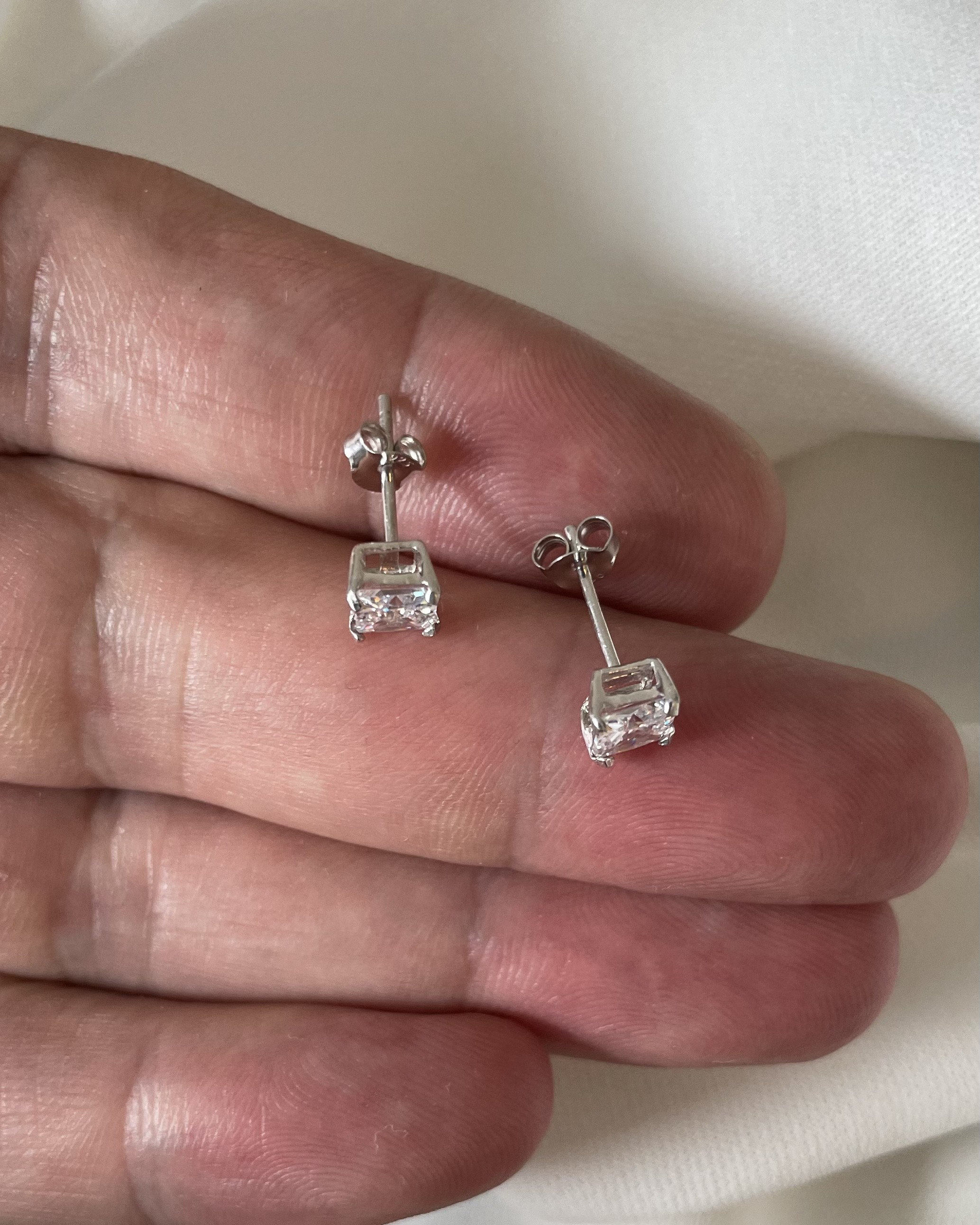Sterling Silver Princess Cut CZ Stud Earrings - 6mm Square