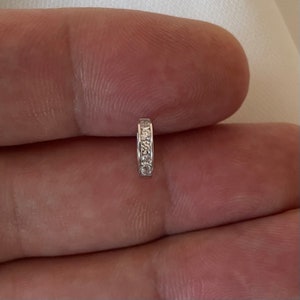 Pendiente de aro para piercing en el cartílago con circonita cúbica de oro blanco genuino de 9 quilates, 0,30 gramos, en caja de regalo, diámetro interior de 7 mm