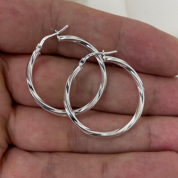 Sterling zilveren hoepel oorbellen - zilveren 25 mm twisted hoepel oorbellen 2,20 gram - geschenkdoos