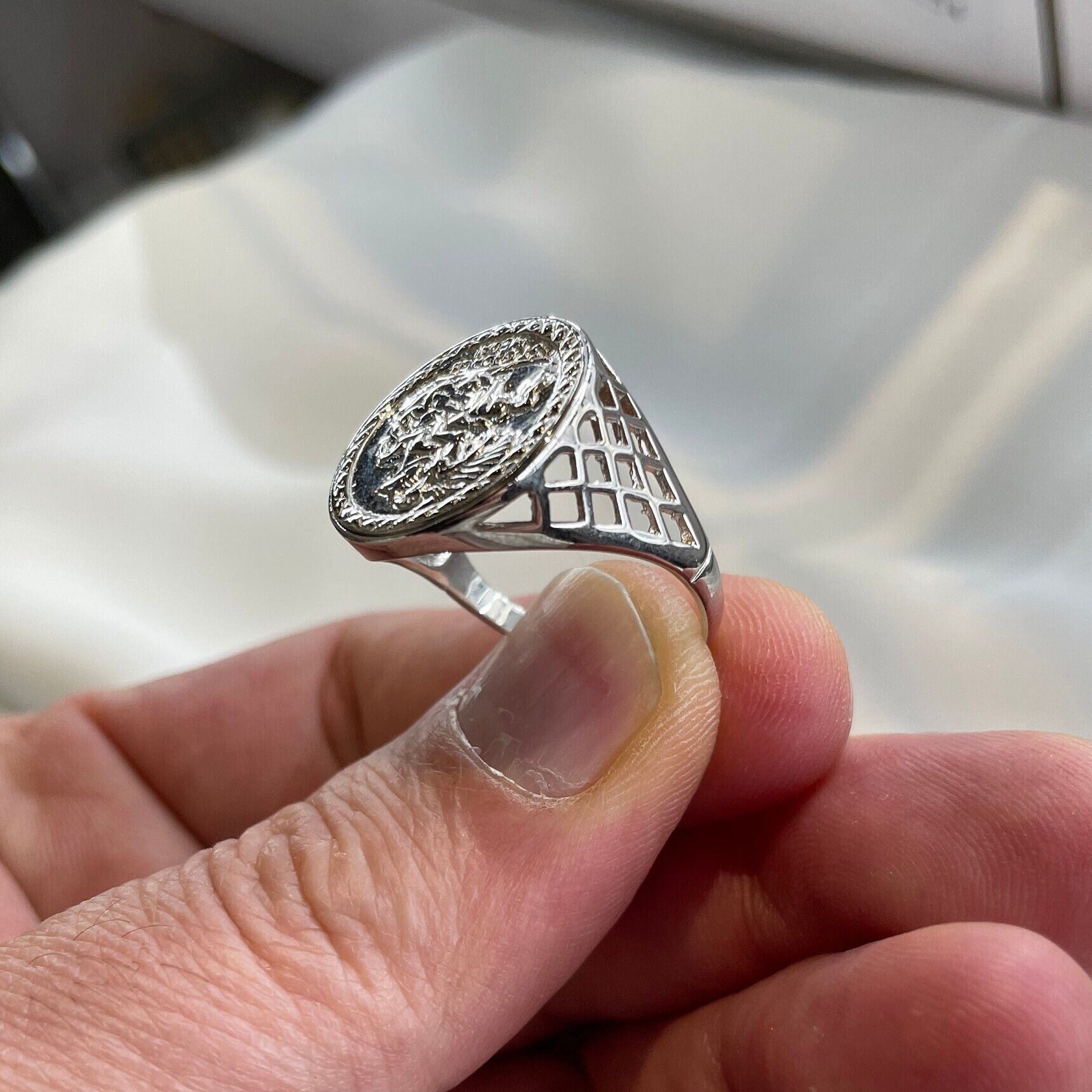925 Genuine Sterling Silver Solid Saint George Coin Basket Ring