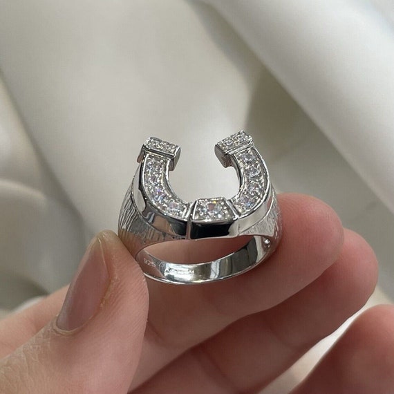 Sterling Silver CZ horseshoe ring. Sterling Silver CZ horseshoe ring.