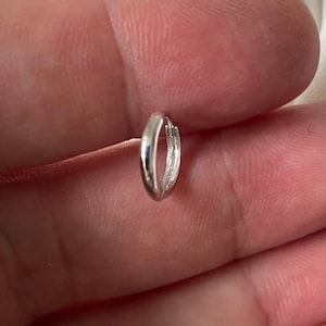 Genuine 9ct White Gold Cartilage Body Piercing Hoop Earring 0.40 Grams - Gift Boxed