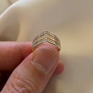 9CT Yellow Gold Ladies CZ Ring - Triple Layered Band